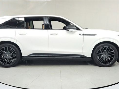 Used 2025 Cadillac Escalade IQ Sport 2 w/ LPO, ONYX Package image 6