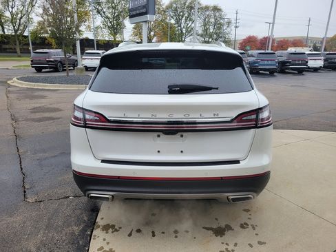 Certified 2023 Lincoln Nautilus Reserve image 15