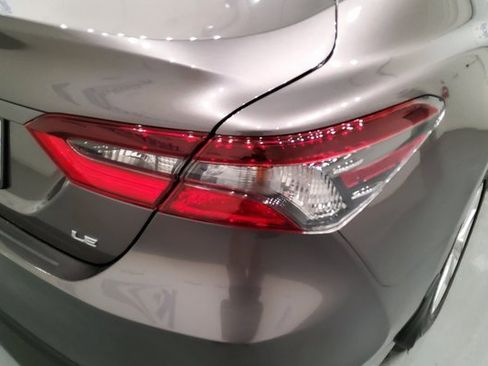 Used 2022 Toyota Camry LE image 13