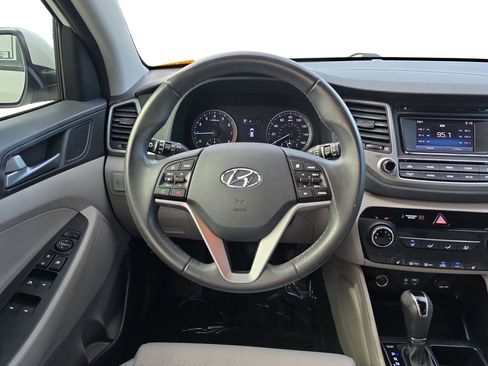 Used 2017 Hyundai Tucson Sport FWD image 12