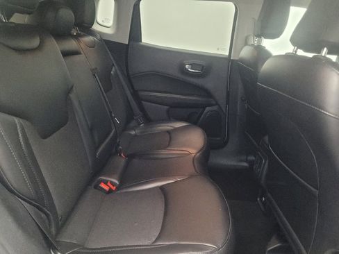 Used 2020 Jeep Compass Latitude FWD image 19