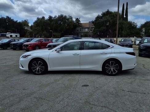 Used 2023 Lexus ES 350 w/ Premium Package image 3