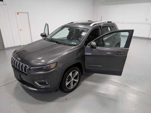Used 2019 Jeep Cherokee Limited image 15
