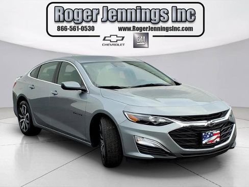 Used 2025 Chevrolet Malibu RS image 6