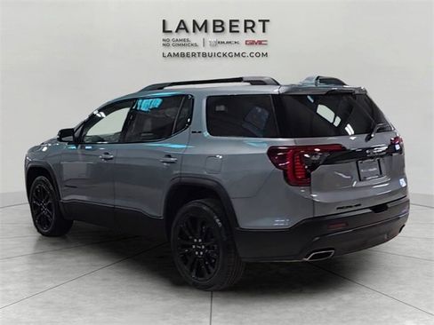 Used 2023 GMC Acadia SLE w/ Driver Convenience Package image 8