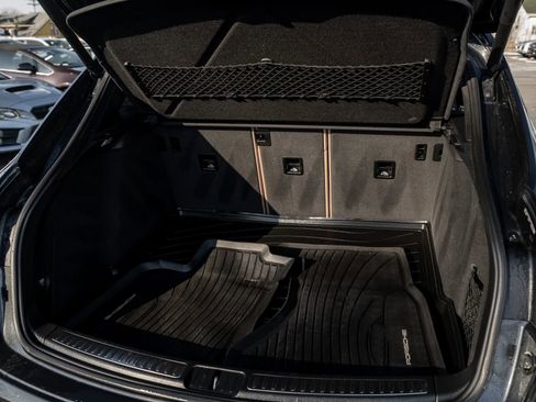 Used 2019 Porsche Macan Sport Edition image 10