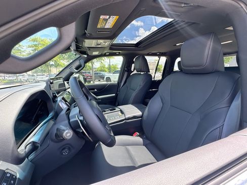 New 2026 Lexus LX 600 4WD w/ Luxury Package image 10