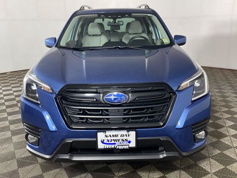 Used 2022 Subaru Forester Premium AWD/4WD image 11