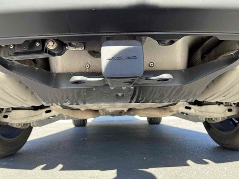 Used 2019 Jaguar F-PACE Prestige image 64