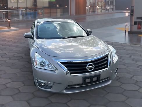 Used 2013 Nissan Altima 2.5 SV w/ 2.5SV Convenience Pkg image 17