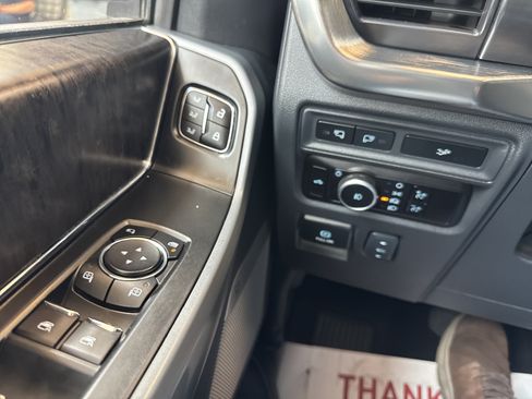 Used 2023 Ford F150 Lariat RWD image 34
