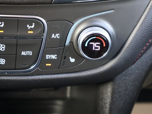 Used 2023 Chevrolet Equinox RS image 29