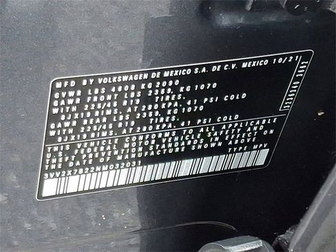 Used 2022 Volkswagen Taos SEL w/ Panoramic Sunroof Package image 27