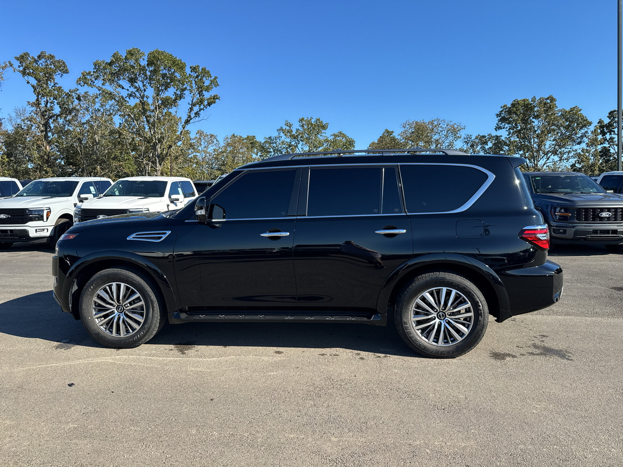 Used 2023 Nissan Armada SL w/ Cargo Package RWD image 8