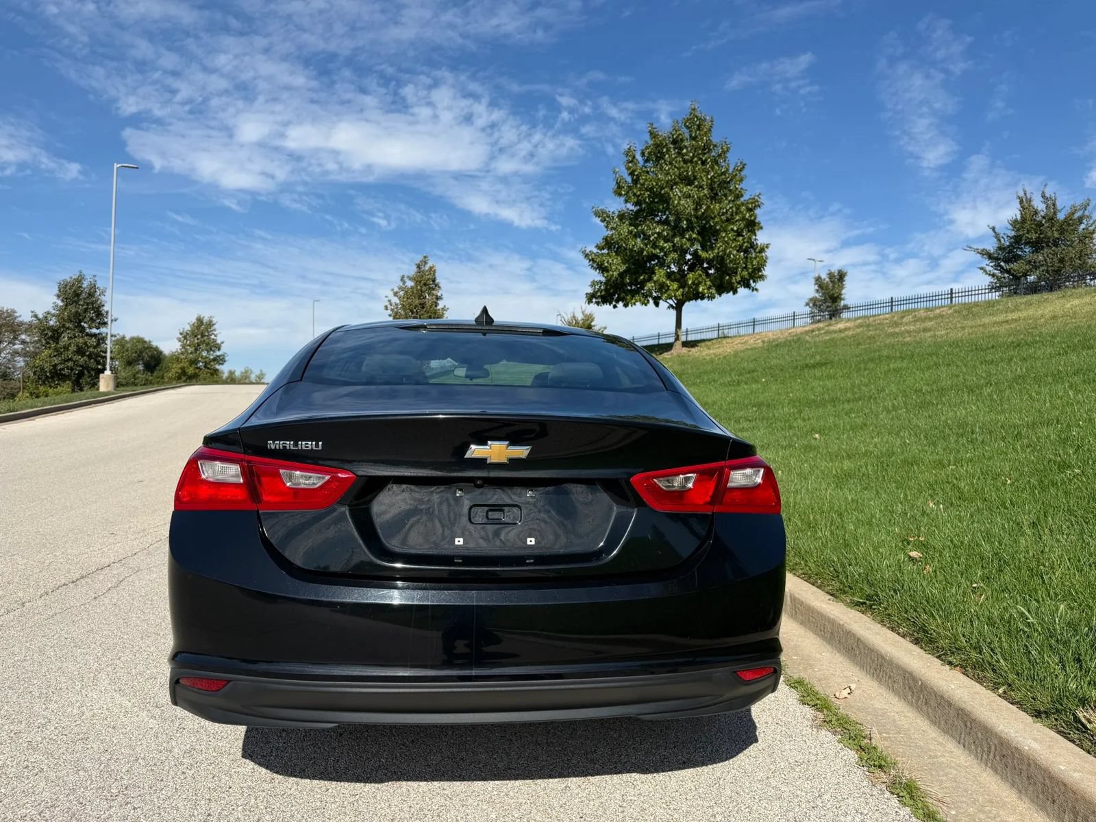 Used 2019 Chevrolet Malibu LS FWD image 5