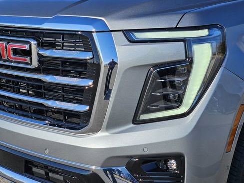 New 2026 GMC Yukon XL Elevation image 5