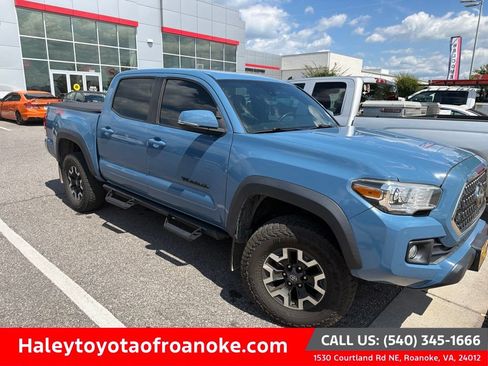 Used 2019 Toyota Tacoma TRD Off-Road AWD/4WD image 1