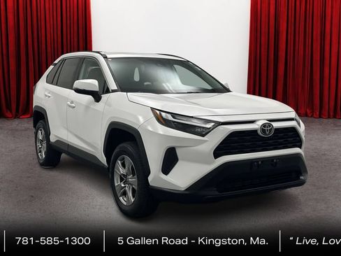 Certified 2023 Toyota RAV4 XLE AWD/4WD image 3