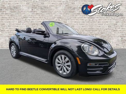 Used 2019 Volkswagen Beetle 2.0T S FWD image 2