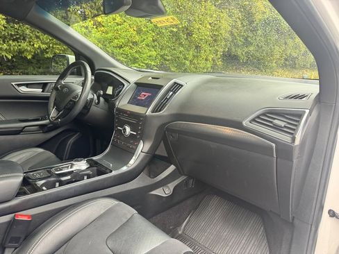 Used 2019 Ford Edge ST w/ Equipment Group 401A image 11