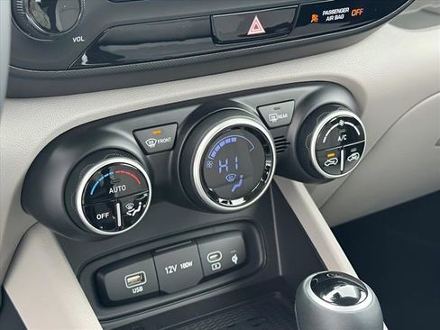 New 2026 Hyundai Venue SEL FWD image 25