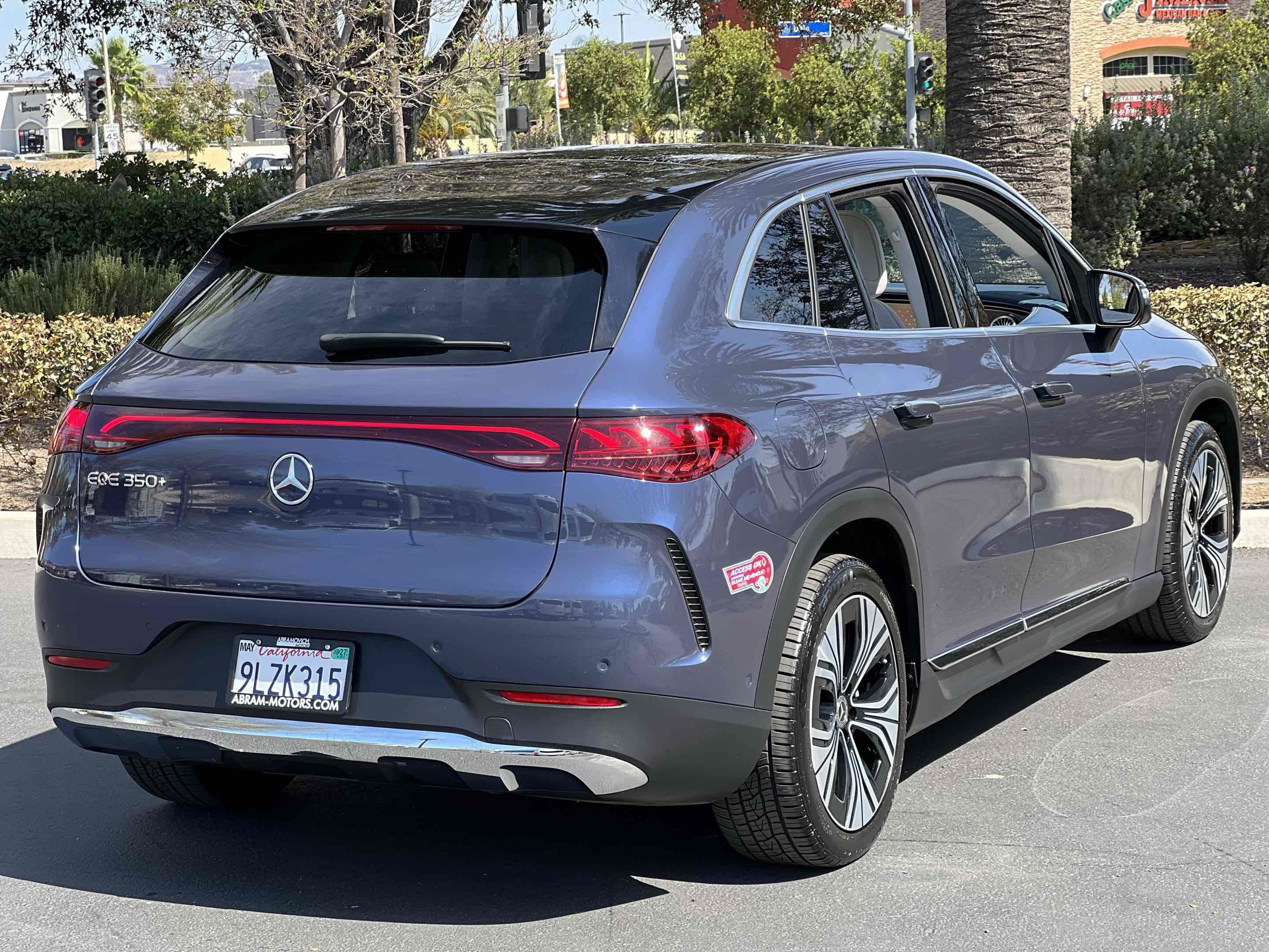 Used 2023 Mercedes-Benz EQE 350+ SUV w/ Exclusive Trim Package image 26