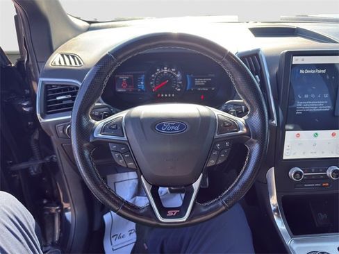 Used 2022 Ford Edge ST image 10