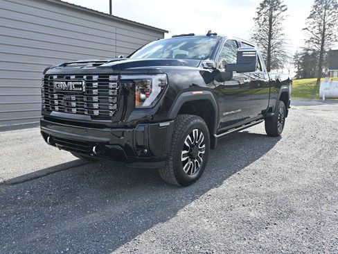 New 2026 GMC Sierra 2500 Denali Ultimate image 6