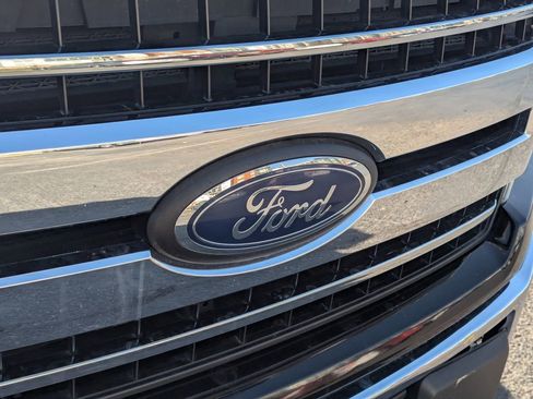 Used 2019 Ford F150 XLT w/ Equipment Group 301A Mid image 11