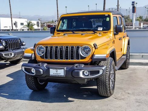 New 2026 Jeep Wrangler Unlimited Sahara AWD/4WD image 4