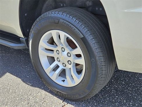 Used 2017 Chevrolet Tahoe LT image 9