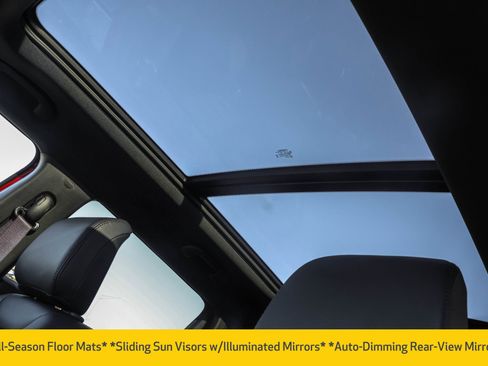 New 2025 Jeep Compass Latitude w/ Sun & Sound Group image 8