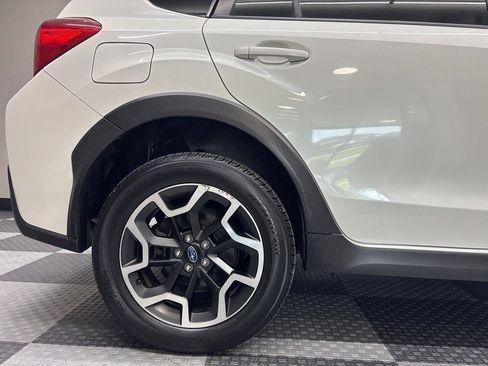 Used 2017 Subaru Crosstrek 2.0i Premium AWD/4WD image 7