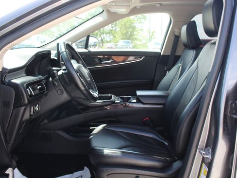 Used 2023 Lincoln Nautilus Reserve w/ Equipment Group 201A AWD/4WD image 18