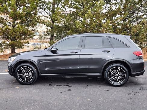 Used 2021 Mercedes-Benz GLC 300 GLC 300 image 2