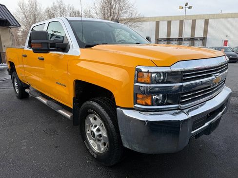 Used 2018 Chevrolet Silverado 2500 LT image 3