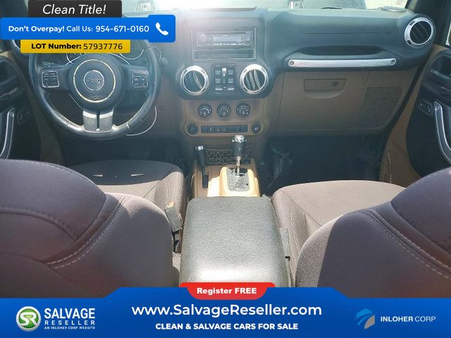 Used 2016 Jeep Wrangler Unlimited Rubicon w/ Connectivity Group AWD/4WD image 11
