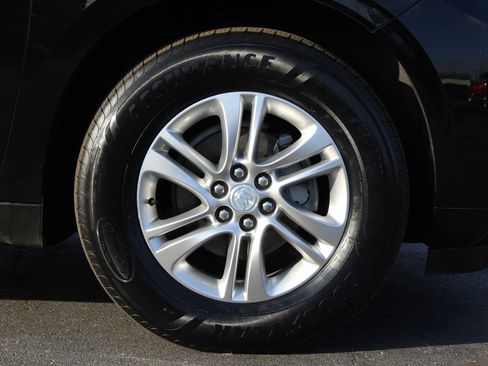 Used 2019 Buick Enclave Essence image 25