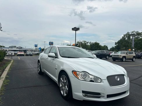 Used 2011 Jaguar XF RWD image 3