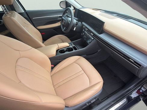 Used 2025 Hyundai Sonata Limited image 24