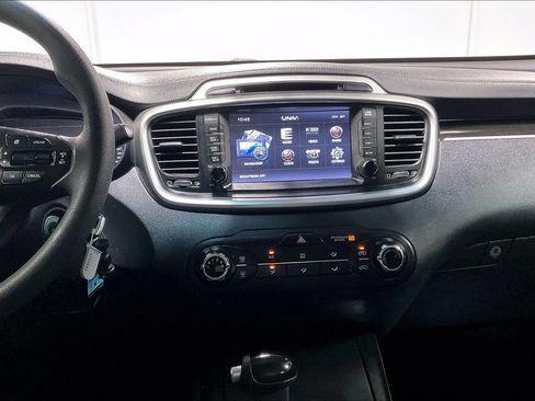 Used 2016 Kia Sorento L FWD image 7