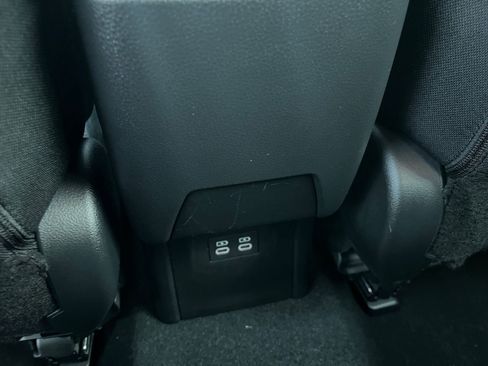 Used 2025 Toyota Prius LE image 24