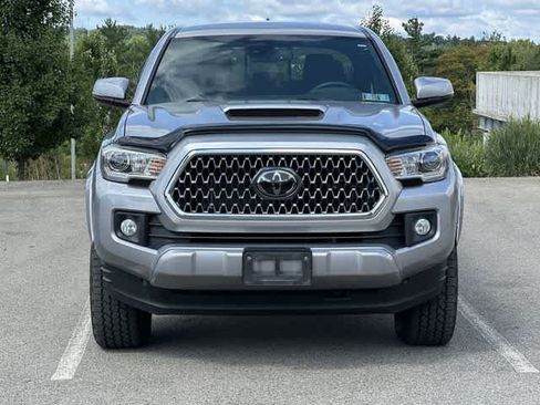 Used 2018 Toyota Tacoma TRD Sport AWD/4WD image 20