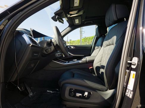 New 2026 BMW X5 xDrive40i w/ Executive Package image 7