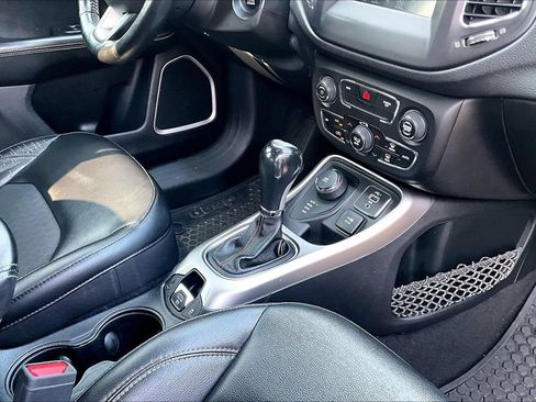 Used 2019 Jeep Compass Latitude w/ Popular Equipment Group AWD/4WD image 31