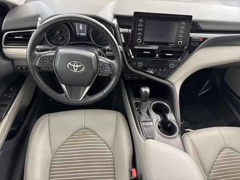 Used 2022 Toyota Camry SE image 22