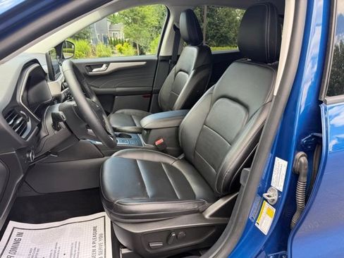 Certified 2022 Ford Escape SEL AWD/4WD image 12
