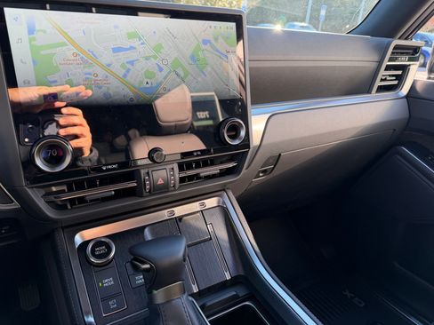 Used 2025 Lexus GX 550 550 Premium+ w/ Accessory Package (2T) image 43