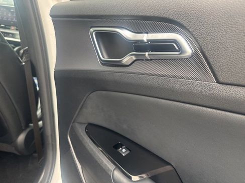 Certified 2023 Kia Sportage SX Prestige image 30