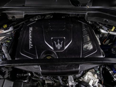 Used 2023 Maserati Grecale Modena AWD/4WD image 46